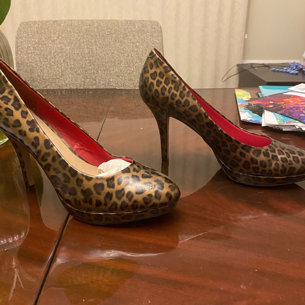 Nine & CO Leopard Heels.